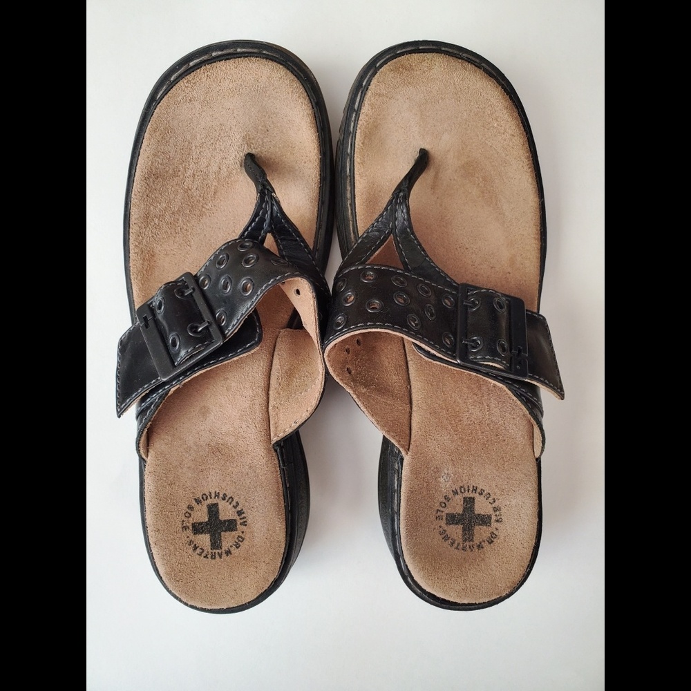 Dr. Martens Eartha Black Sandals Size 7 Excellent